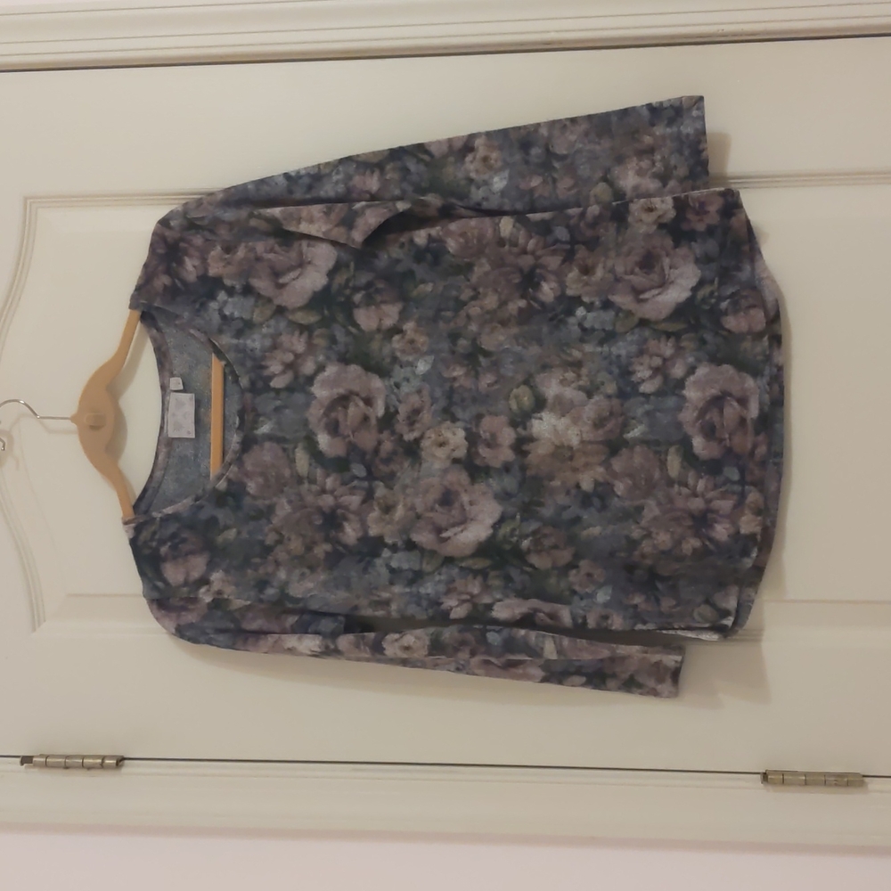 Dantelle Soft floral sweater